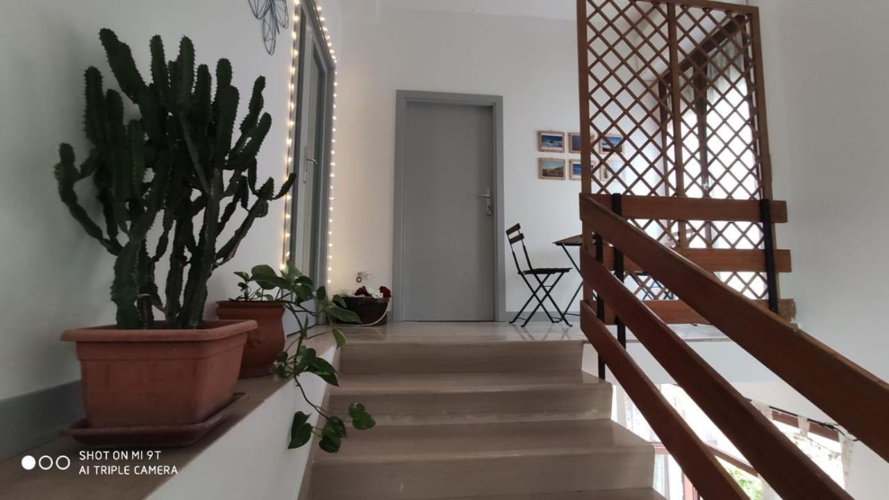 Amoroso'S House, Affittacamere การามานิโก แตร์เม ภายนอก รูปภาพ